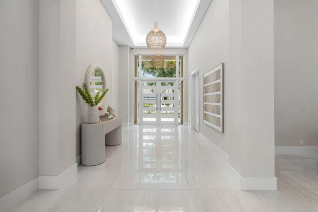 Woodfield Country Club Residence photo 5