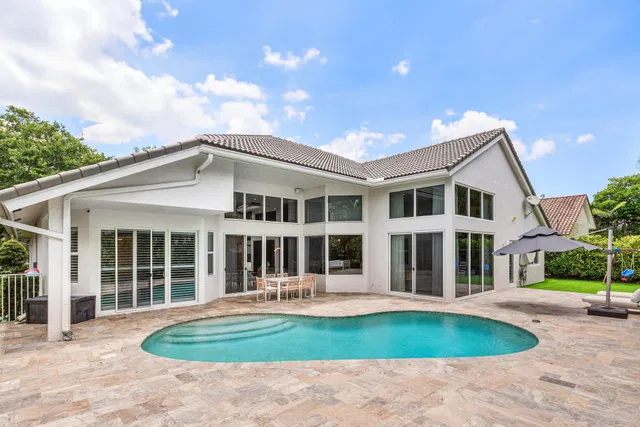 Woodfield Country Club Residence photo 41