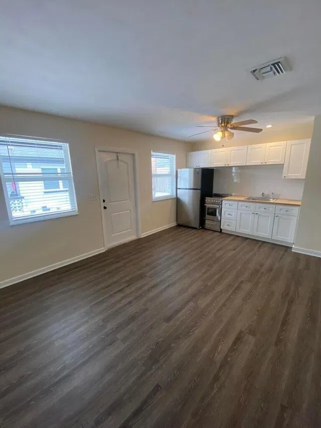 Residence photo 12