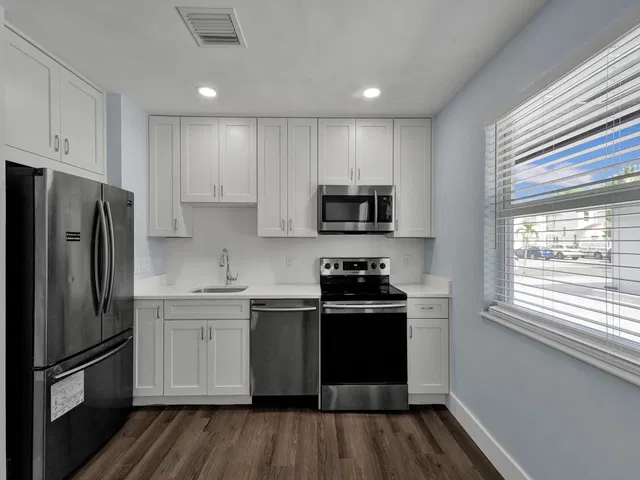 Residence photo 18