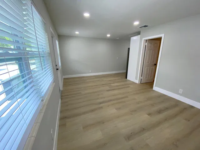 Residence photo 24