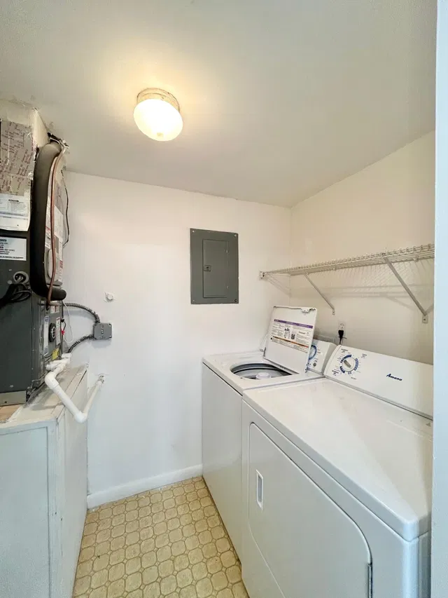 Unit C-1 photo 18