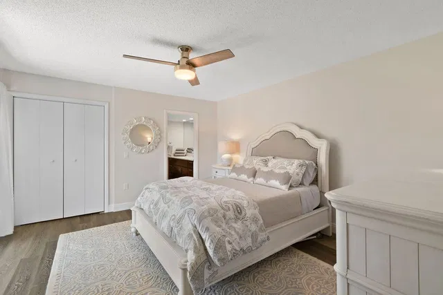 Unit 22a photo 23