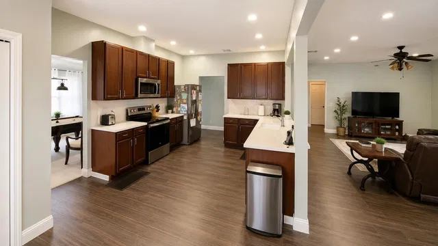 Residence photo 2