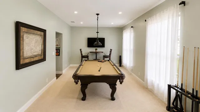 Residence photo 5