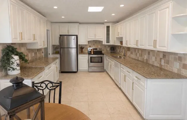 Residence photo 2