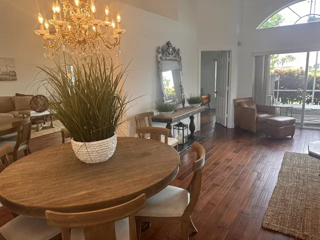 Residence photo 5