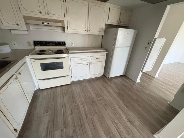 Residence photo 3