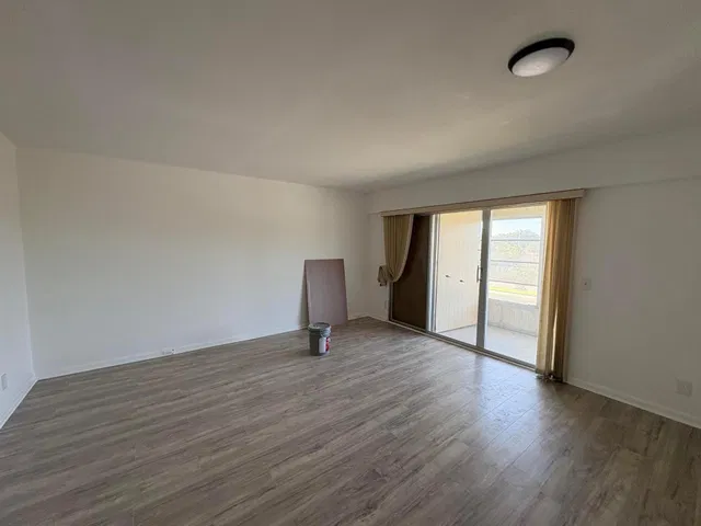 Residence photo 5