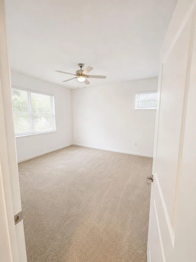 Residence photo 17
