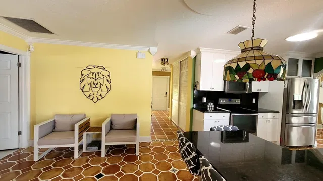 Residence photo 6