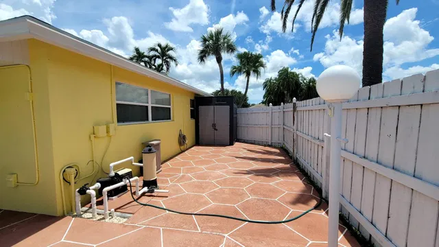 Residence photo 18