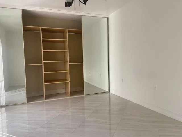 Residence photo 15
