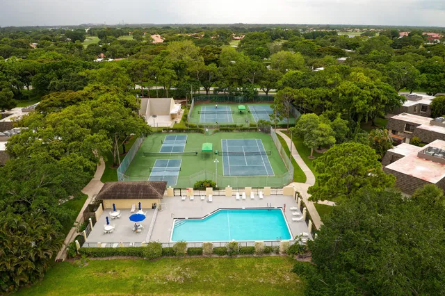 PGA National Palm Beach Gardens Residence photo 29