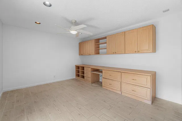 Residence photo 23