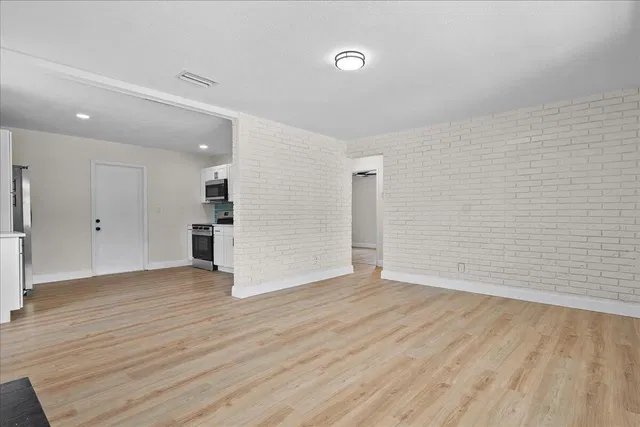Residence photo 8