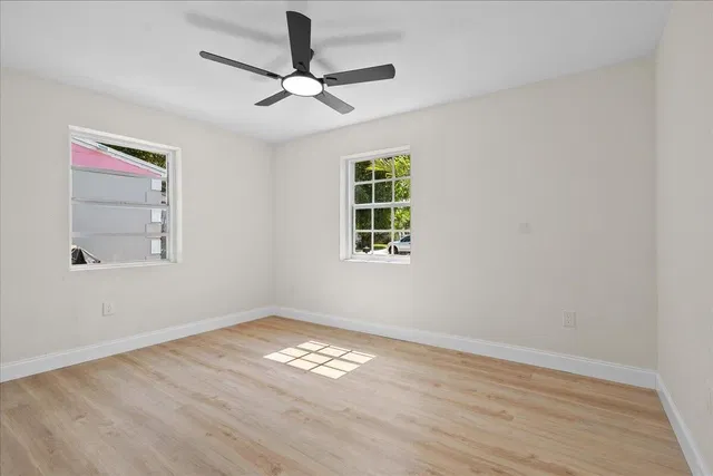 Residence photo 9