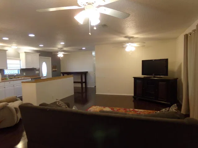 Residence photo 11