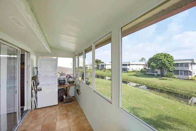 Residence photo 19