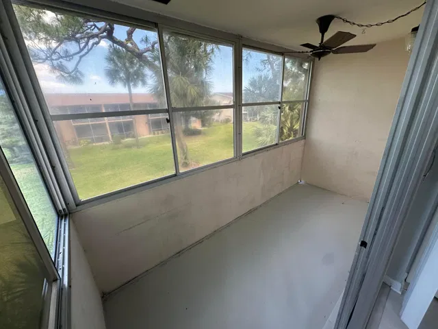 Residence photo 11