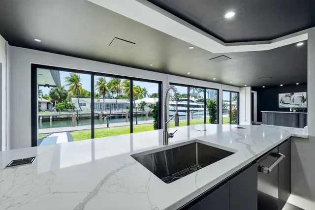 Palm Beach Isles Residence photo 10