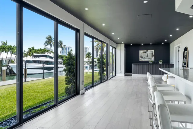 Palm Beach Isles Residence photo 11