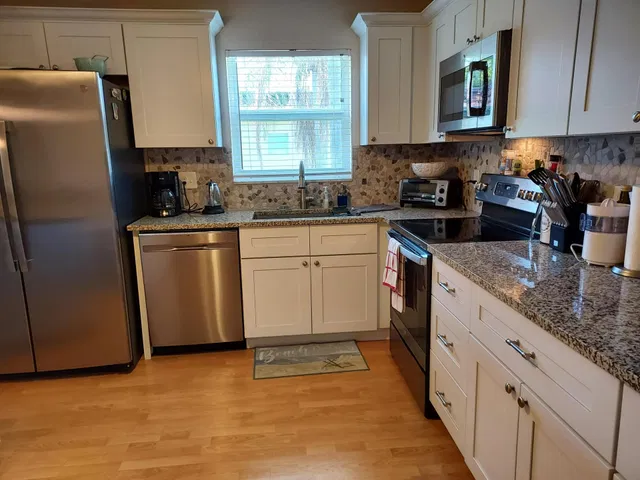 Jupiter Harbour Unit Unit 408 photo 6