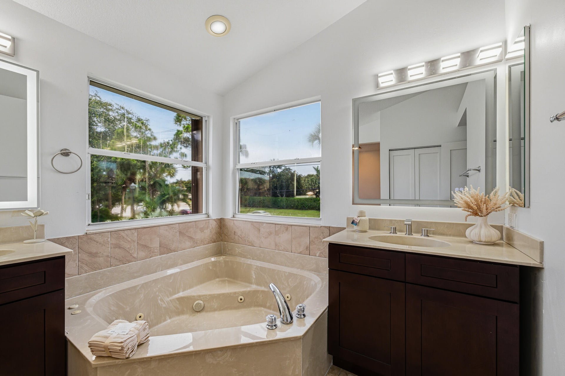 Residence photo 42