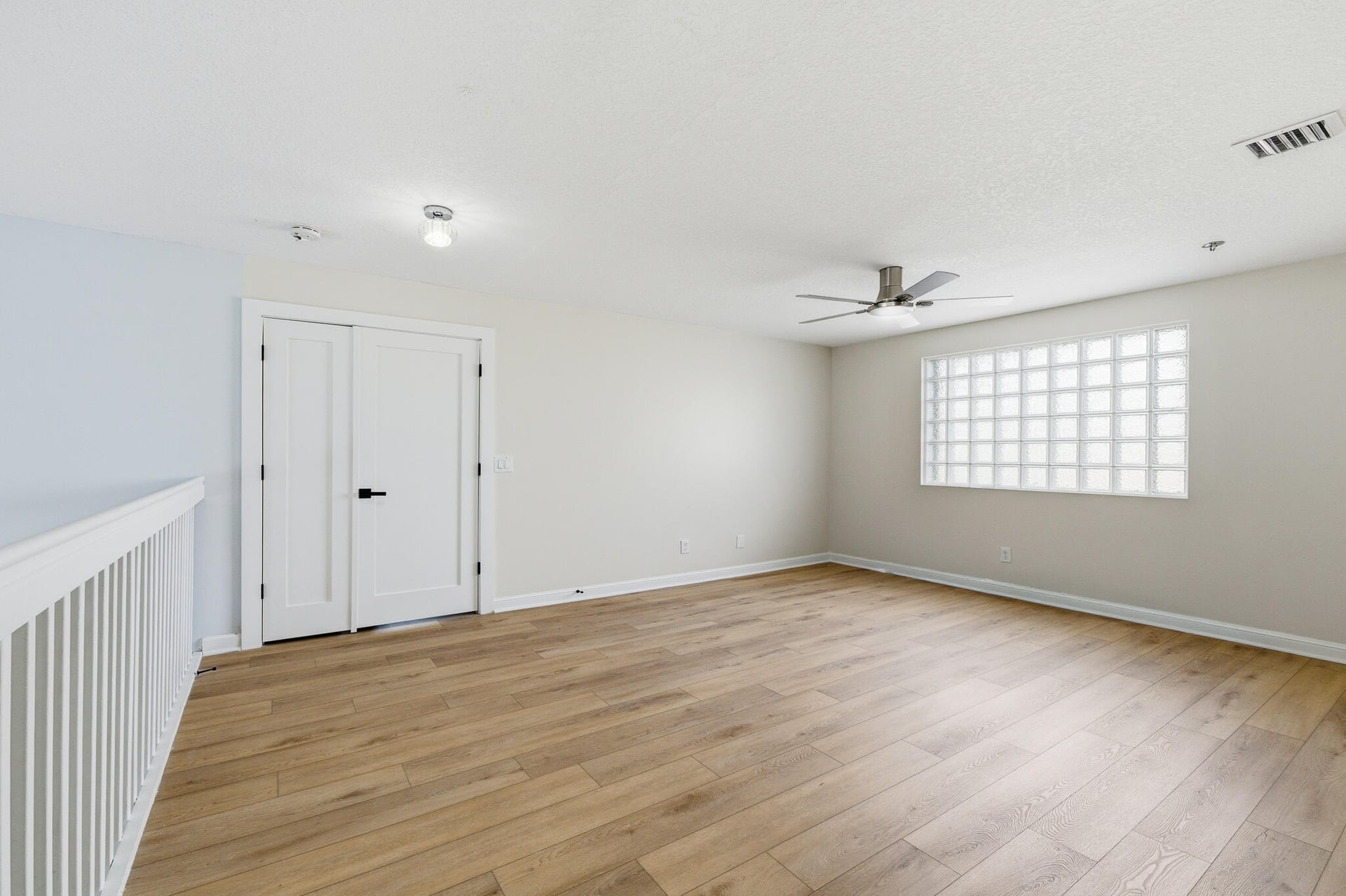 Residence photo 68