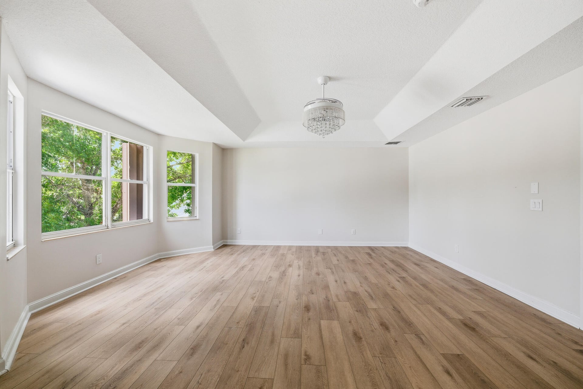 Residence photo 72