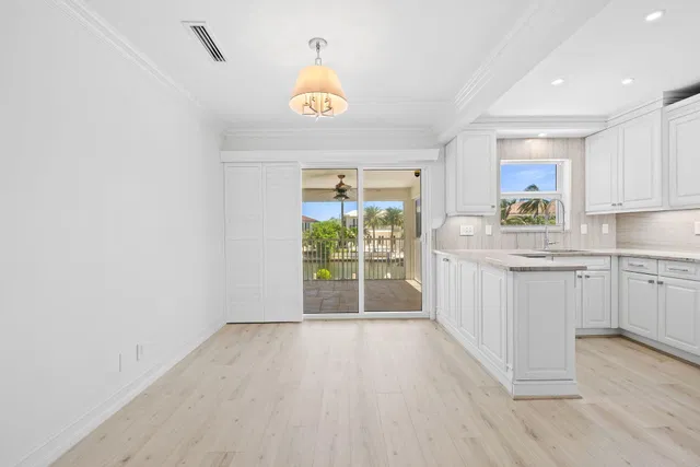 Bel Lido Unit C photo 32