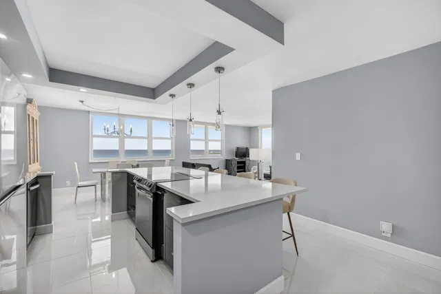 Aquarius Condominium Unit 807 photo 2