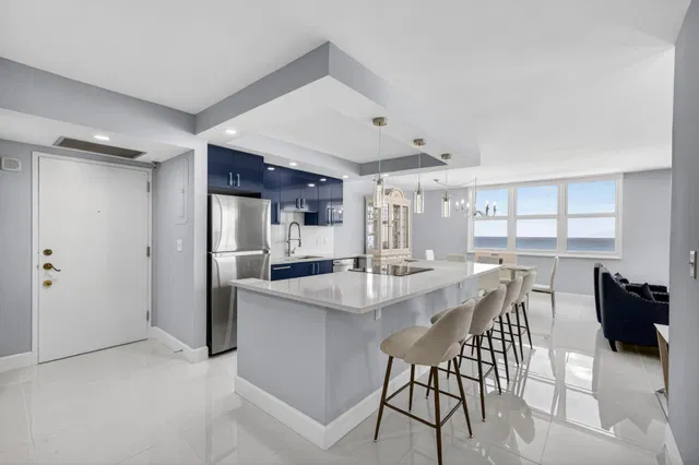 Aquarius Condominium Unit 807 photo 5