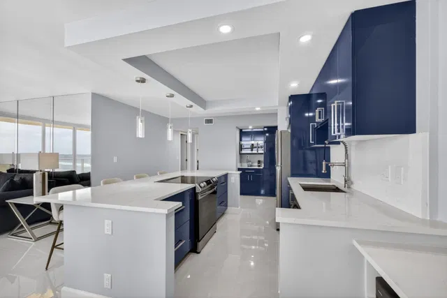 Aquarius Condominium Unit 807 photo 9