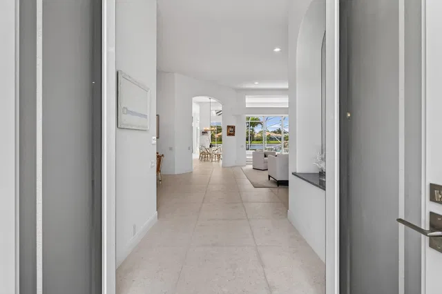 Residence photo 8