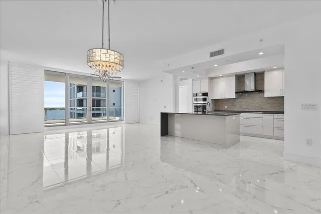 Water Club North Palm Beach Unit 604 photo 6