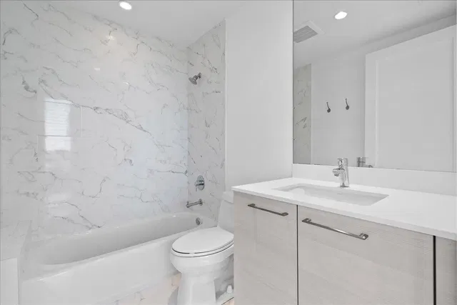 Water Club North Palm Beach Unit 604 photo 32