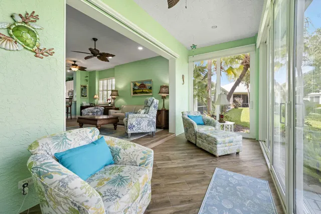 Monarch Country Club Residence photo 29