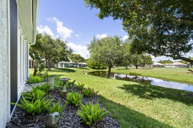 Monarch Country Club Residence photo 53
