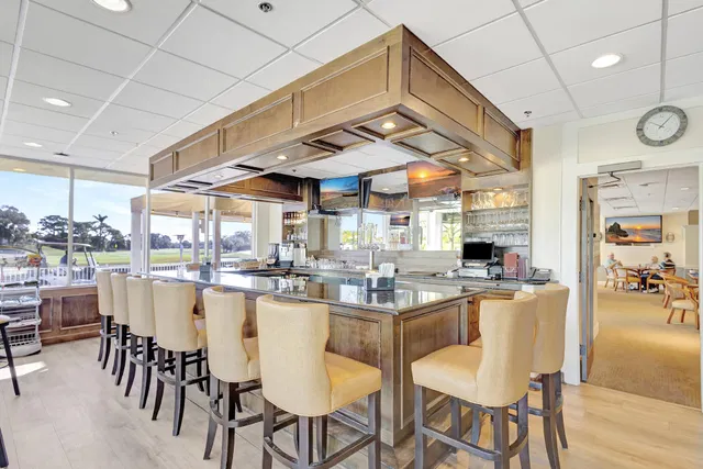 Monarch Country Club Residence photo 65