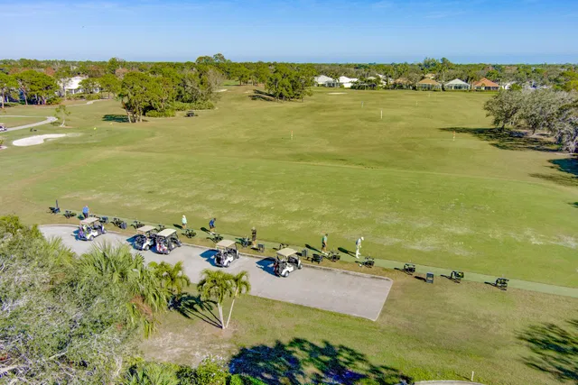 Monarch Country Club Residence photo 79