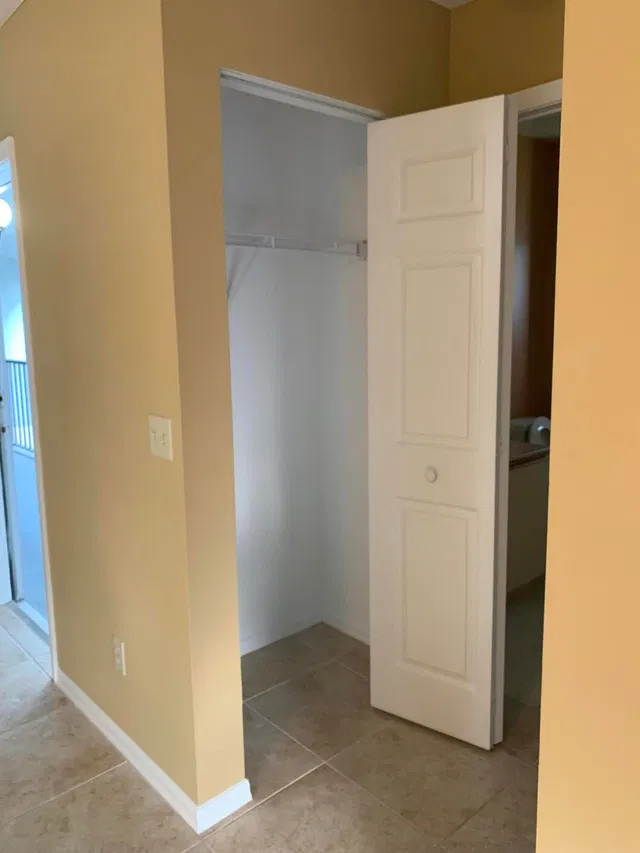 Unit 203 photo 10