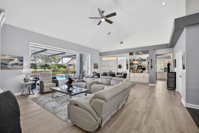 Willoughby Golf Club Residence photo 9