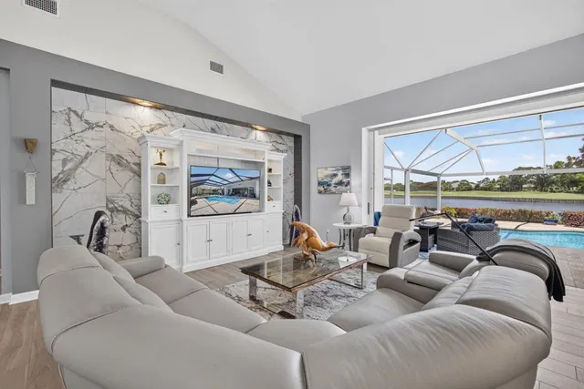 Willoughby Golf Club Residence photo 10