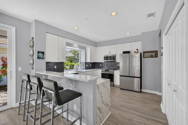Willoughby Golf Club Residence photo 17