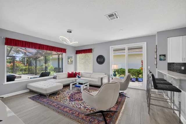 Willoughby Golf Club Residence photo 22