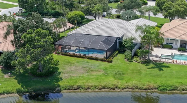 Willoughby Golf Club Residence photo 53