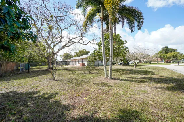  Residence photo 27