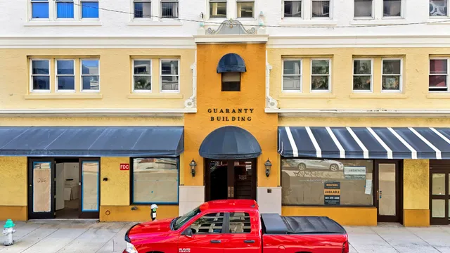 Downtown West Palm Beach Unit 703 photo 3