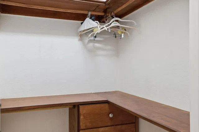  Residence photo 12